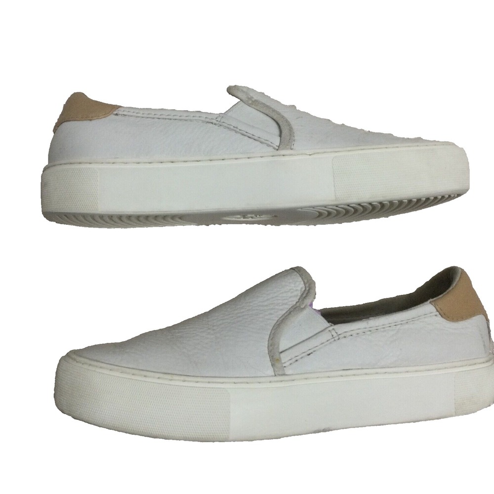 Ugg‎ Jass Womens Solid White Low Top Slip On Round Toe Sneakers Size 8.5 walking
